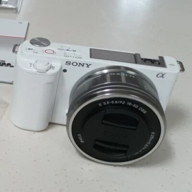 Sony Alpha ZV-E10 Kit 16-50mm F3.5-5.6 OSS II Lens No Tariffs In US _