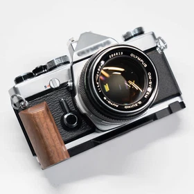 YUWOOD Handcrafted Wooden Camera Grip For Olympus OM-1/ OM-2/ OM-3/ OM-4