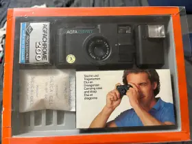 012977 AGFA Winder Point Shoot Film Camera Solinar Box