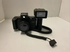 7000DVT AKIRA Focus Camera Flash