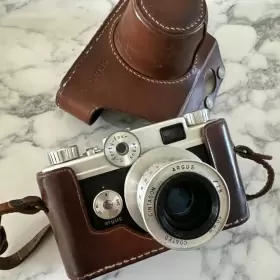 C44R ARGUS Coated Cintagon Lens Leathercase