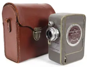 1000B BELL AND HOWELL Magazine Camera