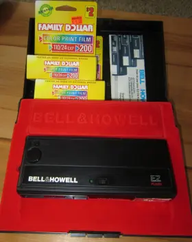 EZ110 BELL AND HOWELL Flash Pocket Camera Manual Film