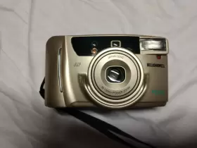 PZ3300 BELL AND HOWELL Auto Focus Point Shoot Film Camera #2