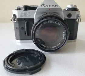 2115204 CANON Program Film Camera