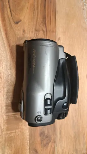 2217537 CANON Photura Caption Zoom Lens Auto Flash