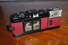 173836 CHINON Bellami Film Point Shoot Flash