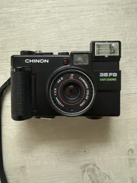 35FS CHINON Film Camera Loading Flash