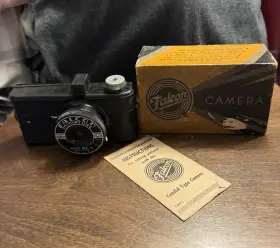 UMC1 FALCON Antique Miniature Film Camera Lens Box