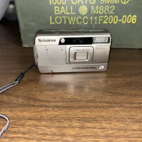 100XI FUJI Fujifilm Endeavor Camera