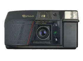 30303062 FUJI Automatic Point Shoot Film Camera Body
