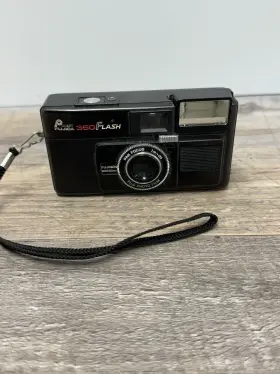 6047071 FUJI Pocket Fujica Flash Point Shoot Film Camera