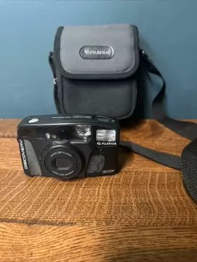 04023156 FUJIFILM Zoom Point Shoot Film Camera