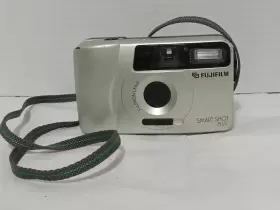 074101301816 FUJIFILM Smart Shot Point Shoot Camera Metallic