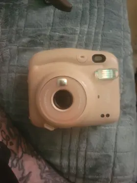 16654760 FUJIFILM Instax Mini Film Camera Blush Pink
