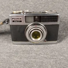 351951 FUJIFILM Fujica Half Point Shoot Film Camera