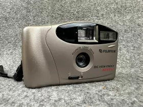 AUTO-10 FUJIFILM Point Shoot Film Camera