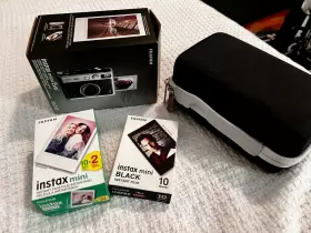 16745183 FUJIFILM INTERNATIONAL Instax Mini Evo Camera Film