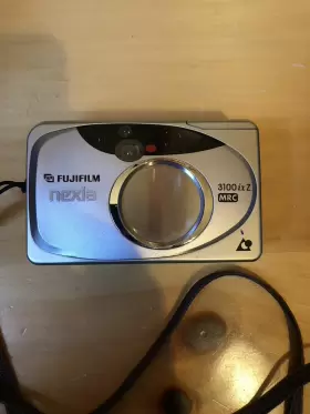 NEXIA-3100 FUJIFILM Point Shoot Film Camera