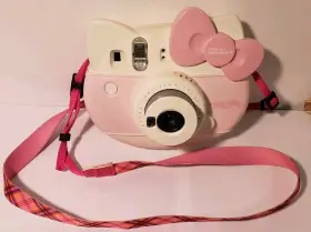 P10GLB3501A FUJIFILM Hello Kitty Fuji Camera Instax Mini