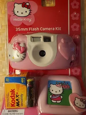 Sanrio HELLO KITTY Battery Camera Collectible