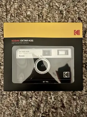 RK0111 KODAK Ektar Half Frame Film Camera