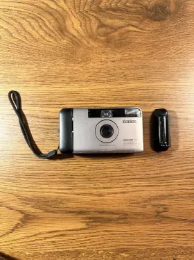 1795581 KONICA Big Mini Film Camera