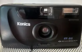 FF-88 KONICA Auto Flash Reduction Camera