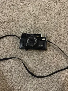 1028960 KONICA MINOLTA Matic Point Shoot Film Camera Strap