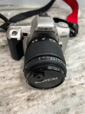 404SI KONICA MINOLTA Dynax Maxxum Si Camera Promaster Lens