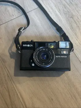 946D KONICA MINOLTA Auto Focus Camera