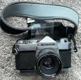 A1000 KONICA MINOLTA Autoreflex Film Camera
