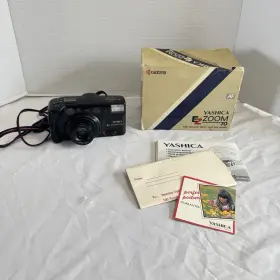 067215004483 KYOCERA Yashica Camera Ez Zoom Film Point Shoot