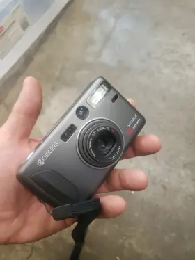 T-zoom KYOCERA Point Shoot Film Camera