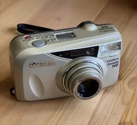 ZOOMATE140 KYOCERA Yashica Zoomate Film Camera