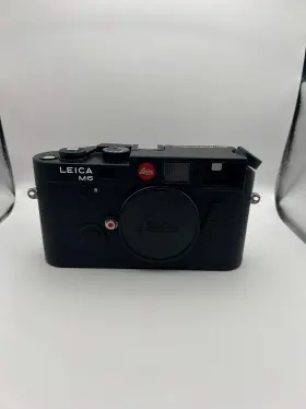 10557 LEICA Rangefinder Camera Body