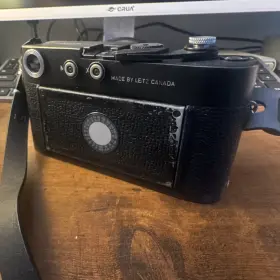 1588380 LEICA Rangefinder Lens Hood Strap