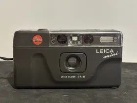 1867417 LEICA Mini Point Shoot Film Camera Elmar Lens