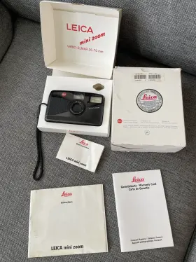 1950202 LEICA Box Mini Zoom Vario Elmar Film Camera