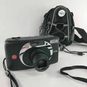 2579891 LEICA Vario Elmar Point Shoot Camera