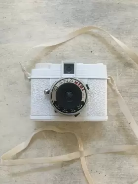 HP550NOIR LOMOGRAPHY Diana Mini Point Shoot Film Camera
