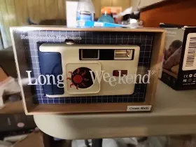 213026 LONG WEEKEND Reuseable Film Camera Creme