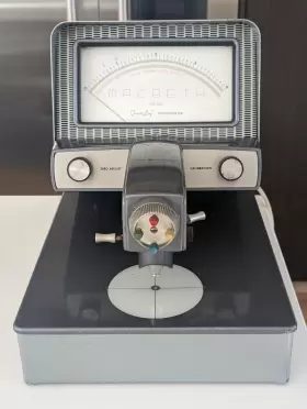 TD-102 MACBETH Quantalog Densitometer #3