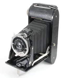 MB21 MACY Antique Supre Folding Camera