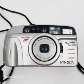 2469-351 MINOLTA Family Zoom Point Shoot Film Camera