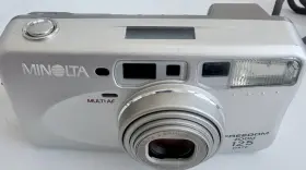 35125442 MINOLTA Zoom Point Shoot Film Camera