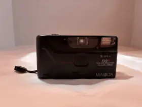F20R MINOLTA Point Shoot Film Camera Flash Dx