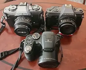 P30T MINOLTA FUJIFILM PENTAX Xg Cameras Flash