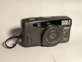 018208018420 NIKON Lite Touch Zoom Af Film Point Shoot