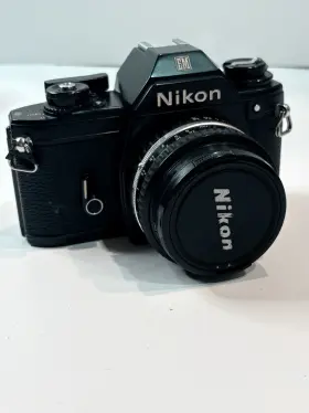 1786232 NIKON Don Know If Repaire